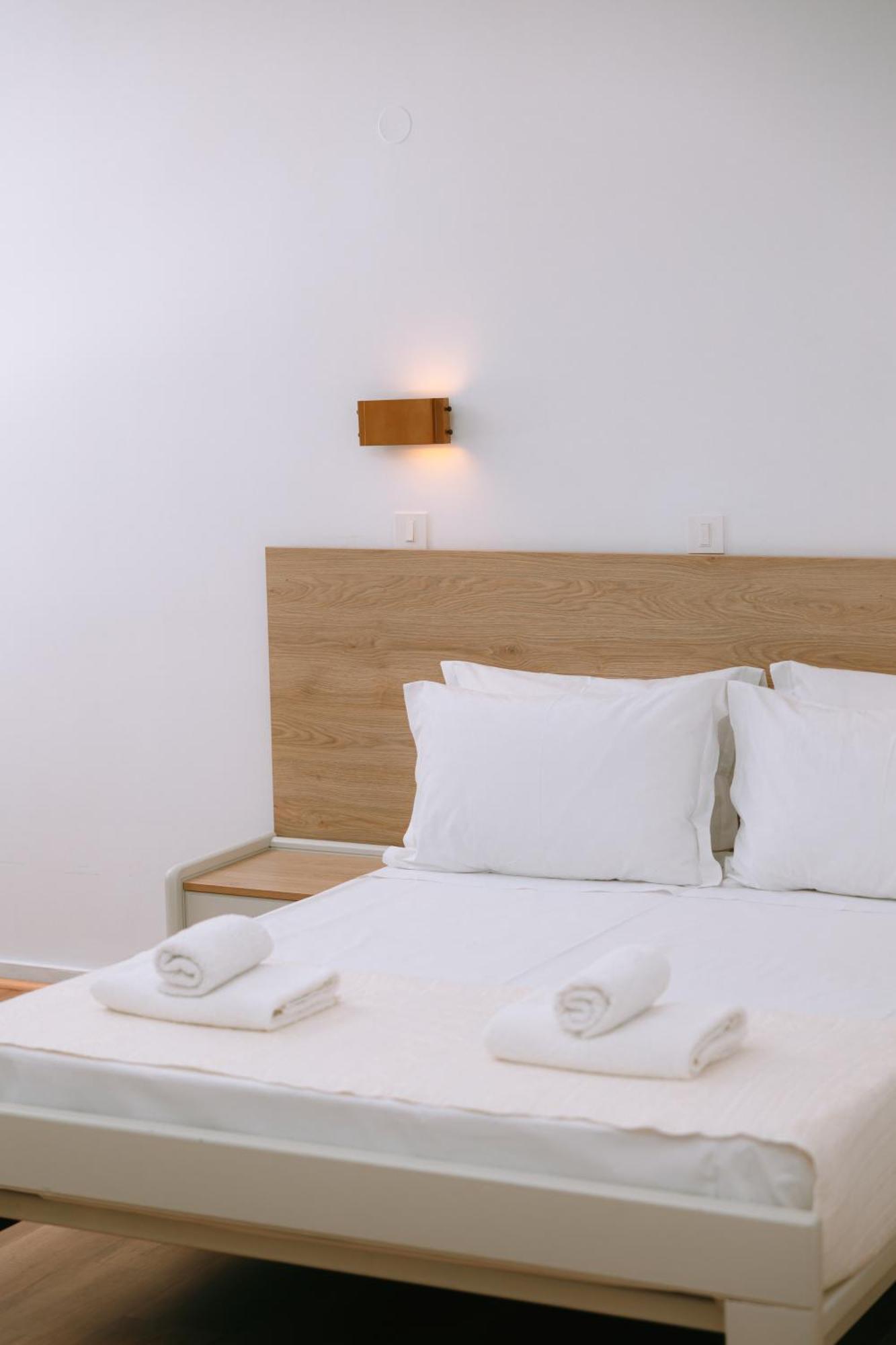 Santa Marina Unique Hotel อายิโอสนิโกลาโอส ภายนอก รูปภาพ
