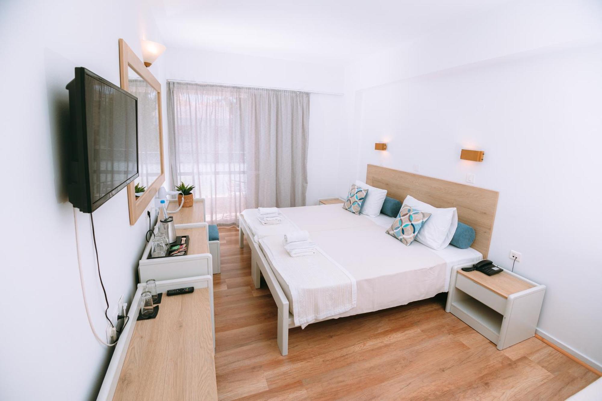 Santa Marina Unique Hotel อายิโอสนิโกลาโอส ภายนอก รูปภาพ