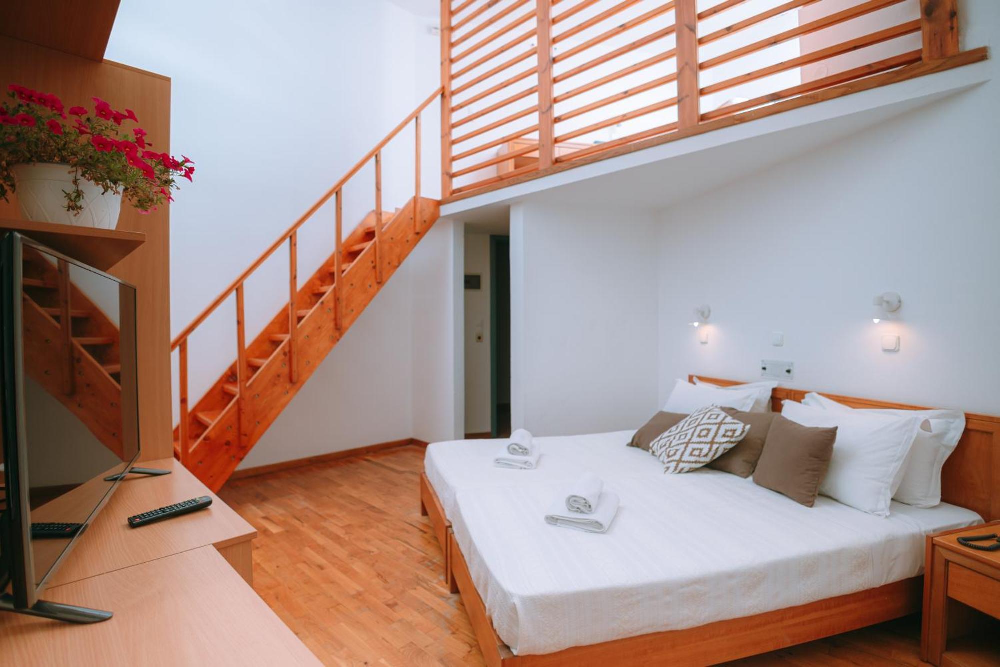 Santa Marina Unique Hotel อายิโอสนิโกลาโอส ห้อง รูปภาพ
