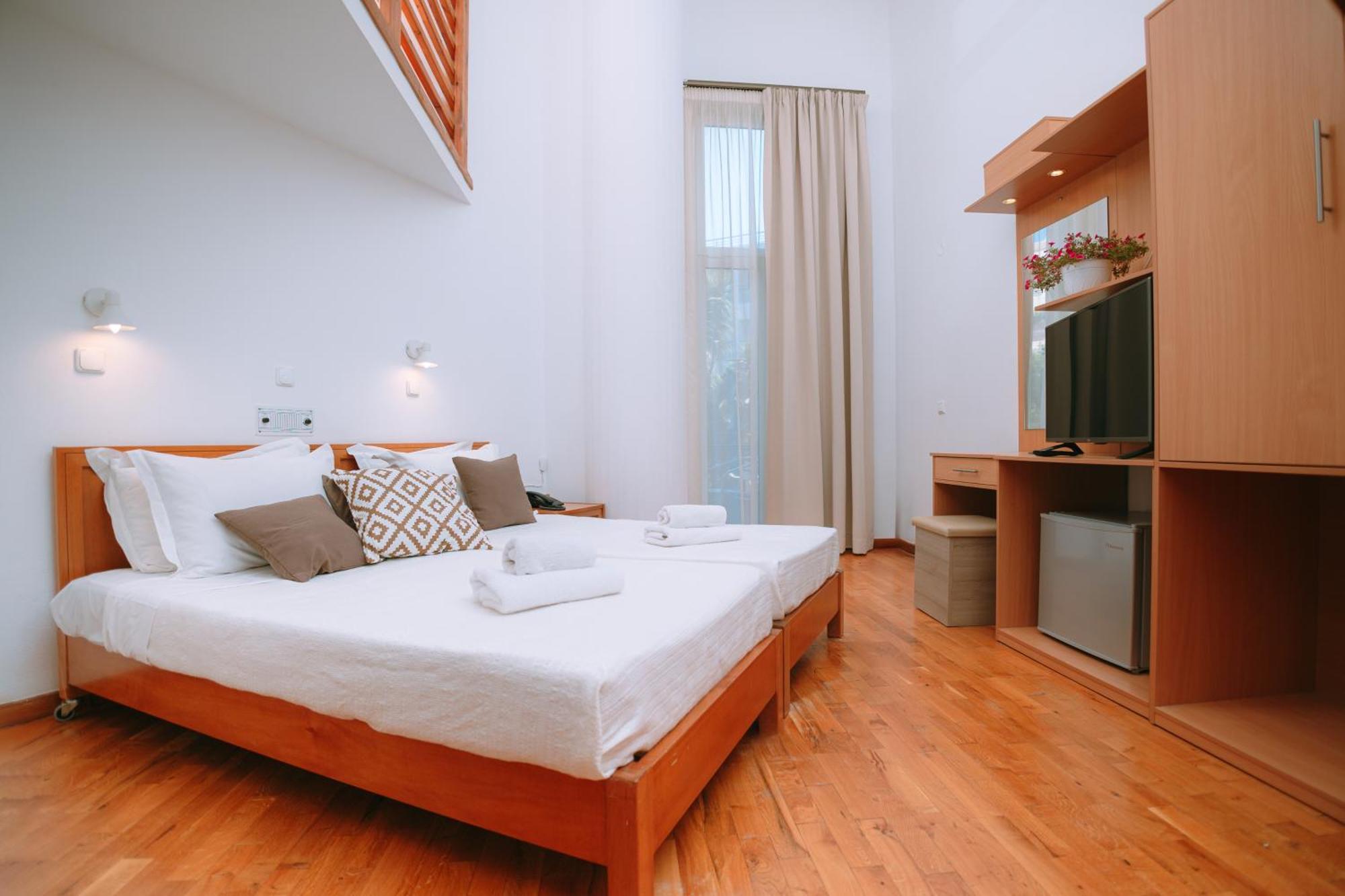 Santa Marina Unique Hotel อายิโอสนิโกลาโอส ห้อง รูปภาพ