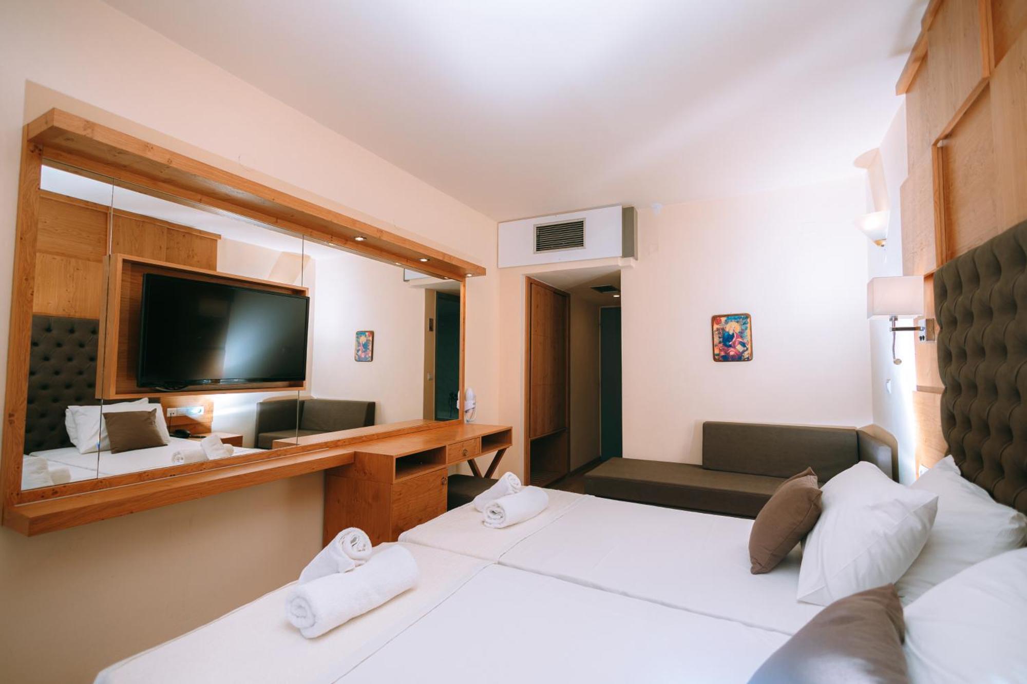 Santa Marina Unique Hotel อายิโอสนิโกลาโอส ห้อง รูปภาพ